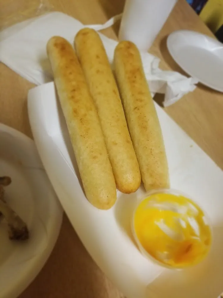 6 Breadsticks